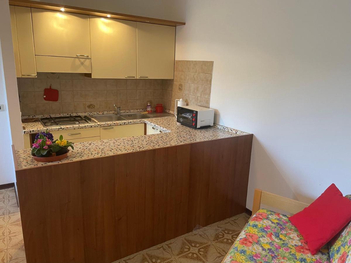Condominio Prisma Бибионе Екстериор снимка